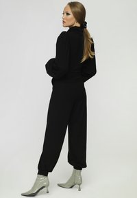 Madnezz House Camicetta - black