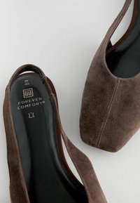 Next FOREVER COMFORT - REGULAR FIT - Takaa avoimet ballerinat - brown