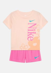 Unselected, playful pink