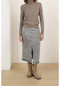 Part Two Maglione - brown