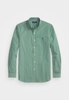SLIM FIT STRIPED STRETCH POPLIN SHIRT - Košeľa - new forest/white