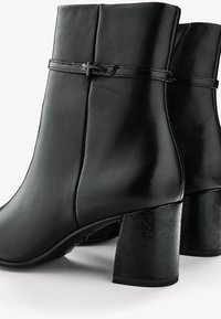 Tamaris Bottines - black comb
