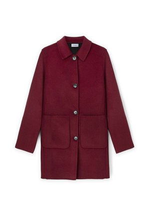 Cappotto in lana bordeaux con colletto, cinque bottoni e due tasche frontali. Presenta una vestibilità sagomata e una texture liscia.