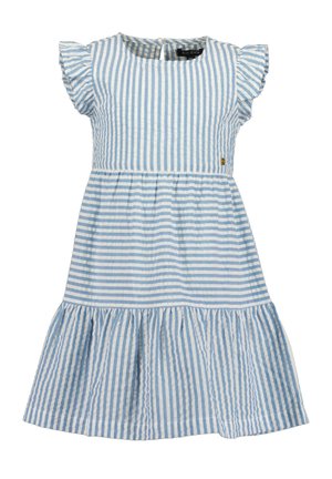 Vestito azzurro chiaro con righe verticali bianche, maniche corte arricciate e gonna a balze. Presenta uno scollo rotondo e un piccolo dettaglio con logo.