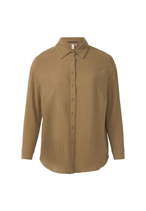 Chemise marron à boutons avec un tissu texturé, manches longues et col classique. Elle présente un ourlet arrondi et six boutons sur le devant.