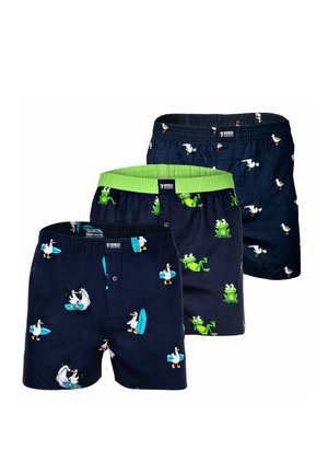 Trois paires de boxers bleu marine avec des motifs ludiques de mouettes surfant, de grenouilles vertes et de mouettes volantes.