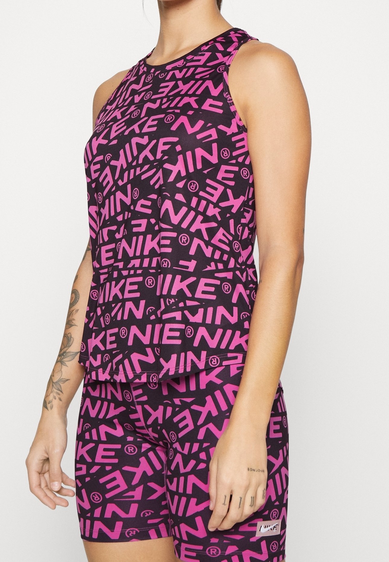 nike tank top and shorts set womens