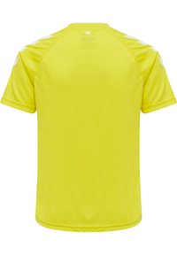 Jersey de manga corta y cuello redondo en amarillo brillante, con detalles en blanco en los hombros. Fabricado con un material sintético liso y ligero.