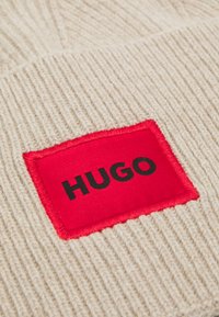HUGO XAFF UNISEX - Beanie - open beige