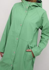 Culture Parkas - green