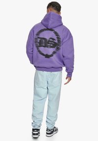 Dropsize HEAVY BLURRED LOGO - Felpa con cappuccio - washedpurple