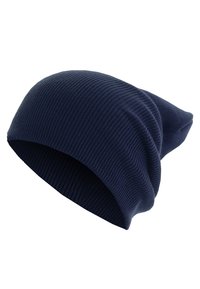 Bonnet slouchy en tricot côtelé bleu marine avec un tissu doux et une coupe décontractée.