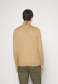 Tommy Hilfiger ROLL NECK - Pulóver - countryside khaki