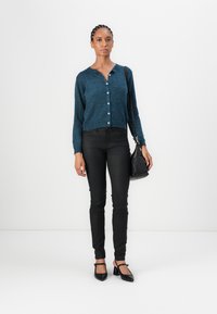 TOM TAILOR TTLUCIE  - Skinny džíny - coated black denim