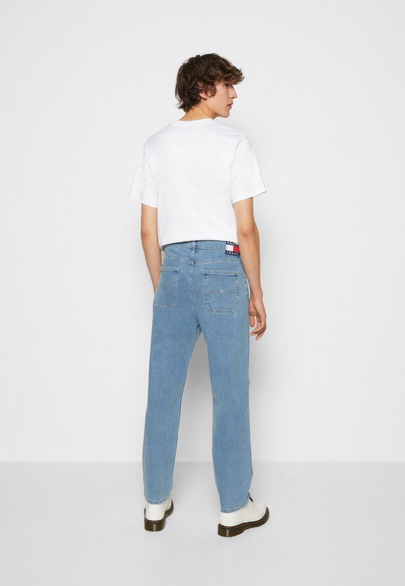 tommy jeans skater jeans