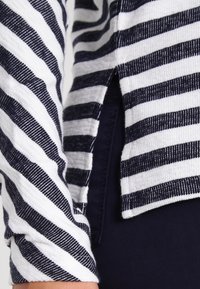 Object Felpa - dark blue