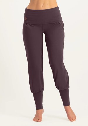 DEVI YOGA - Stoffhose - berry