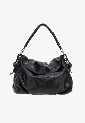 Sac à main en cuir noir souple avec des coutures matelassées, une poignée courbée rembourrée et des ferrures métalliques de chaque côté, posé sur un fond blanc.