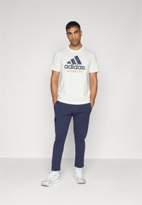 adidas Performance JUVENTUS TURIN SZN GR TEE - Klupska odjeća - off-white