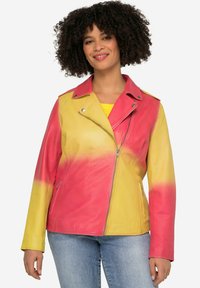 Giacca di pelle con un design sfumatura, che passa da un rosa brillante a un giallo. Presenta una chiusura con zip, colletto a rever e tasche laterali.