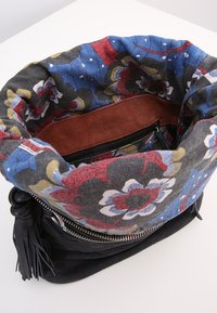 Liebeskind Berlin Borsa a tracolla - black