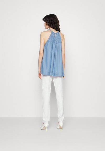 Emporio Armani Nohavice - white