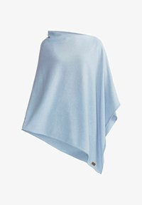 Poncho azul claro en tela suave, con un diseño drapeado de forma triangular y una pequeña etiqueta de marca en el borde inferior.