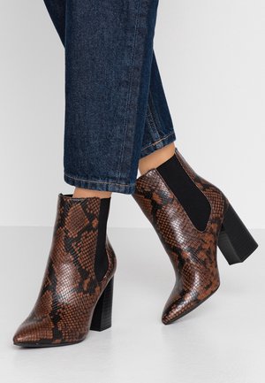 Enkellaarsjes met hoge hak - brown