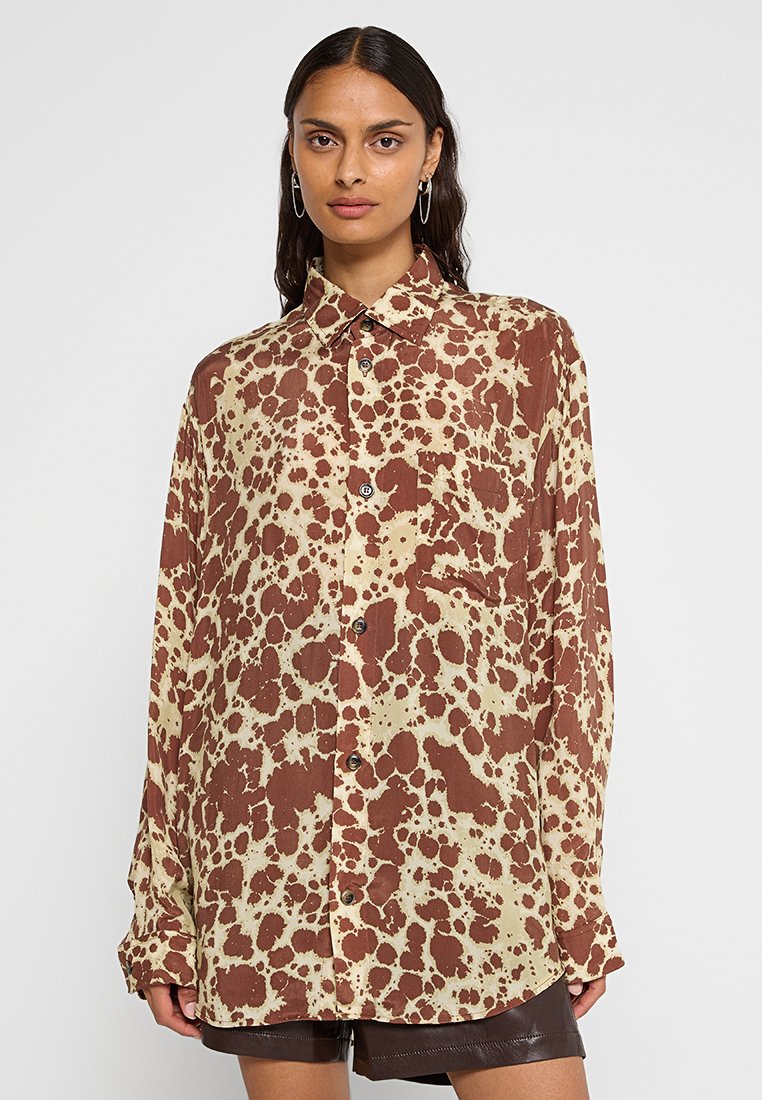 Nanushka Overhemdblouse bruin