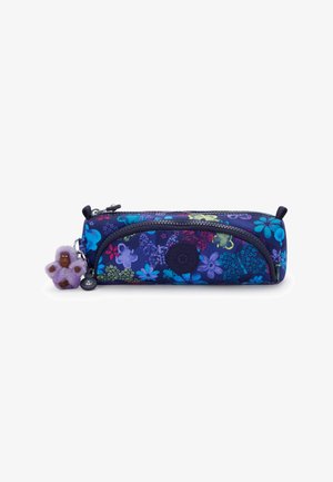 Estuche de lápices azul marino con estampado floral, con cremallera y pequeño llavero de mono de peluche morado sujeto al tirador de la cremallera.