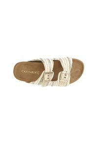 Witte slide-sandalen met gevlochten banden en decoratieve metalen accenten. Gespen op twee banden. Zachte, gestructureerde binnenzool in tan.