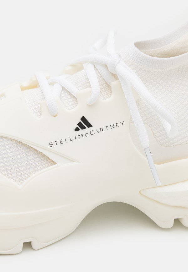 ADIDAS BY STELLA MCCARTNEY SPORTSWEAR SHOE - Road running shoes4