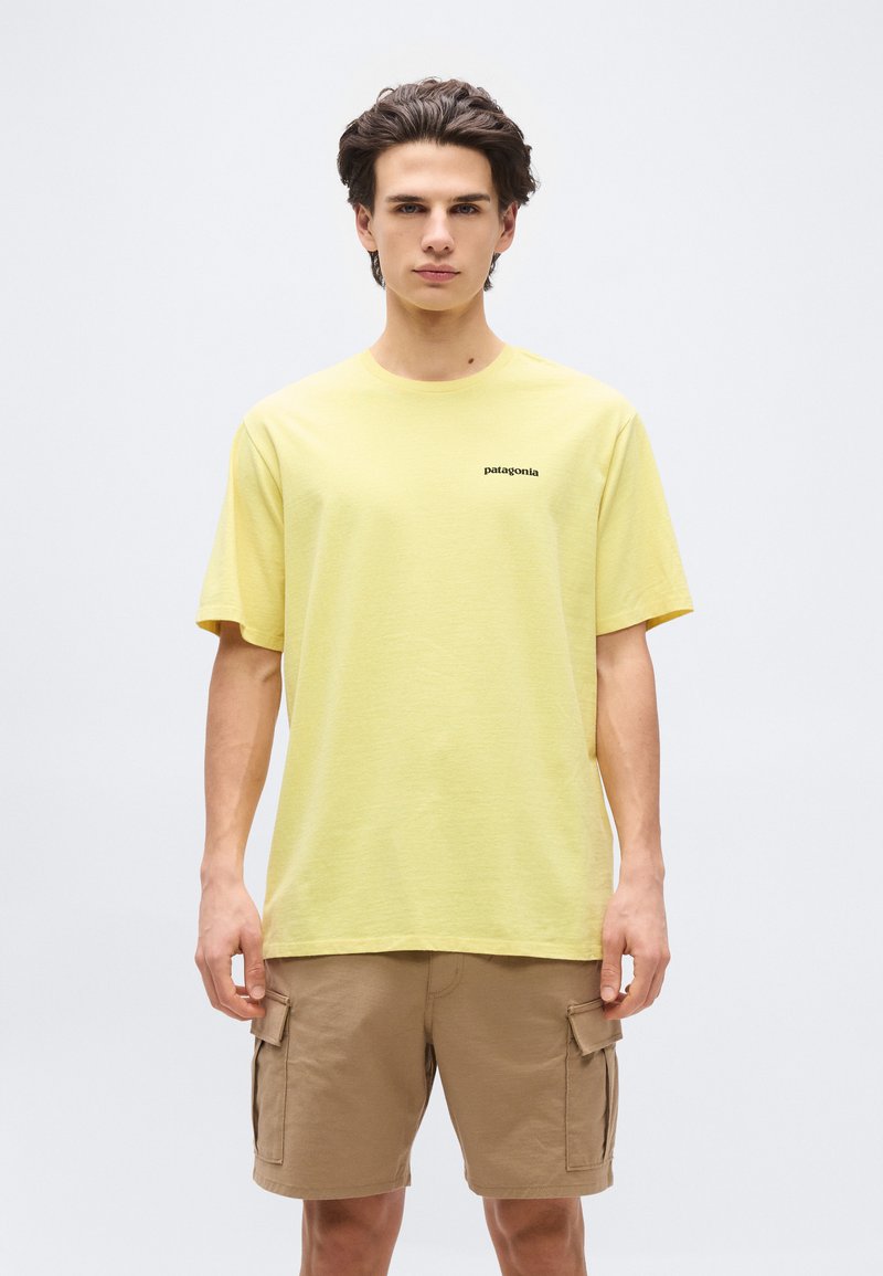 Patagonia P-6 LOGO RESPONSIBILI-TEE - Triko s potiskem - lemon zest