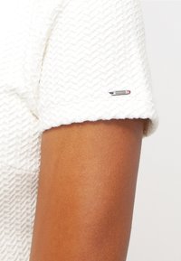 Hilfiger Denim Stickad klänning - white