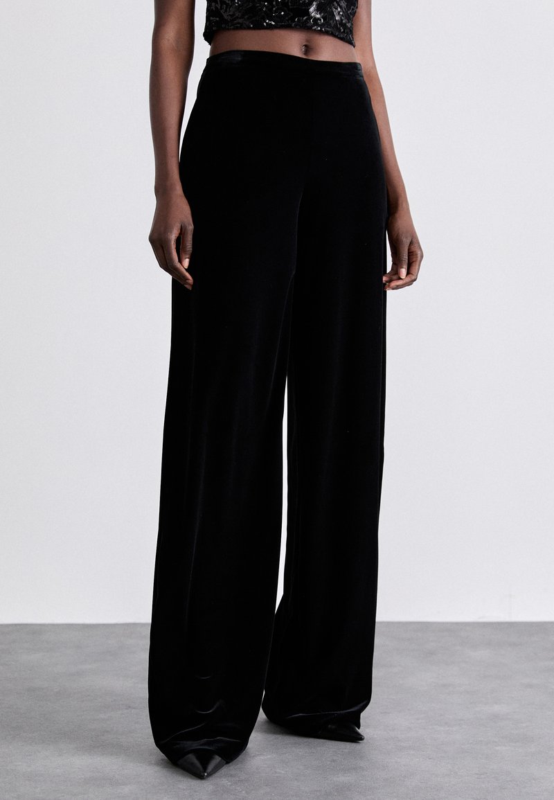 Emporio Armani PANTALONI - Hlače - nero