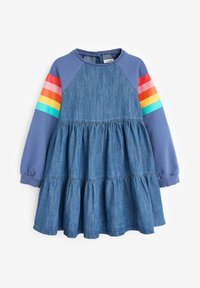 Vestito in denim con corpino blu e gonna a strati. Caratterizzato da maniche lunghe con strisce multicolori: rosso, arancione, giallo, verde e blu.