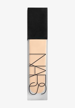 NARS, NATURAL MATTE LONGWEAR FOUNDATION - Foundation - mont blanc