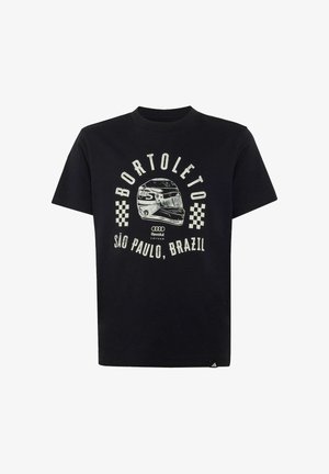 Schwarzes T-Shirt mit Rennhelm-Grafik, karierten Flaggen und dem Text „BORTOLETO“ sowie „São Paulo, Brasilien“ auf der Vorderseite.