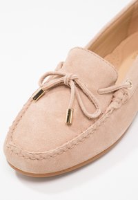 MICHAEL Michael Kors Mocassins - camel