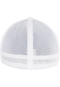 Bijela mrežasta bejzbol kapa sa strukturiranim, ventiliranim dizajnom. Stražnji dio ima plastičnu kopču na druker i horizontalne šavove.