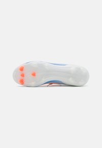 adidas Performance F50 LEAGUE MID FG/MG - Voetbalschoenen voor harde ondergrond - footwear white/lucid blue/solar red