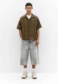 PULL&BEAR SHORT SLEEVE RUSTIC - Ing - green