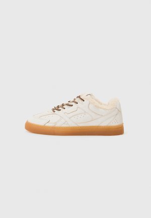 Baskets basses - cream