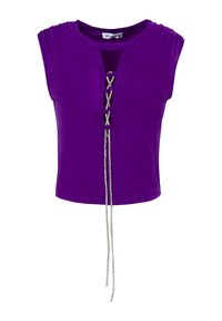 Top corto viola con scollatura tonda, maniche corte e dettaglio in pizzo argentato all'anteriore. Tessuto liscio con leggero lucido.