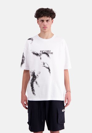 KOQS HISTROY - T-Shirt print - bright white