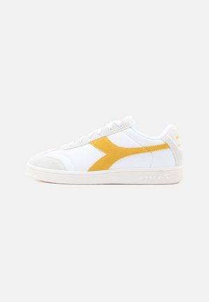 KICK - Sneakers low - lemon/curry yellow