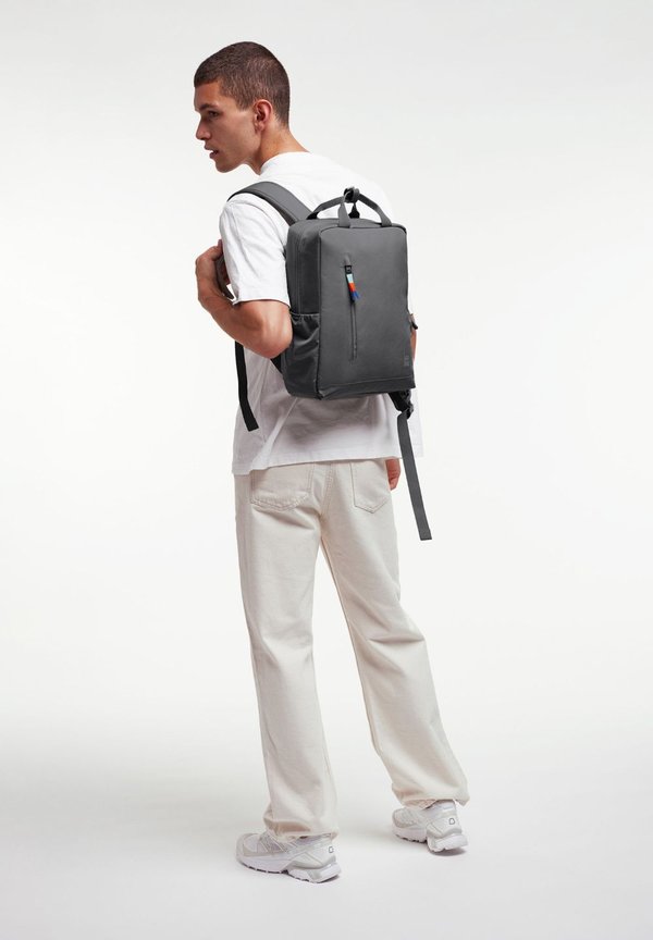 DAYPACK 2.0 - Tagesrucksack - shark