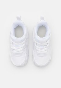 Nike Sportswear AIR MAX 90 EASYON - Sportcipő - white/metallic silver