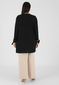 Modanisa PLUS SIZE ALIA - Tunic - black