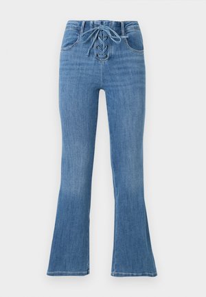 ONLY Petite, ONLPOWER MID TILE - Zvonové džínsy - medium blue denim